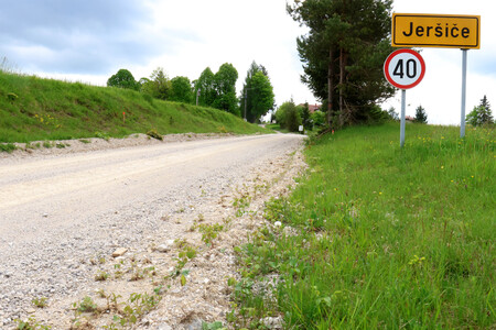 CESTA SVETI VID JERŠIČE 04 FOTO LJUBO VUKELIČ